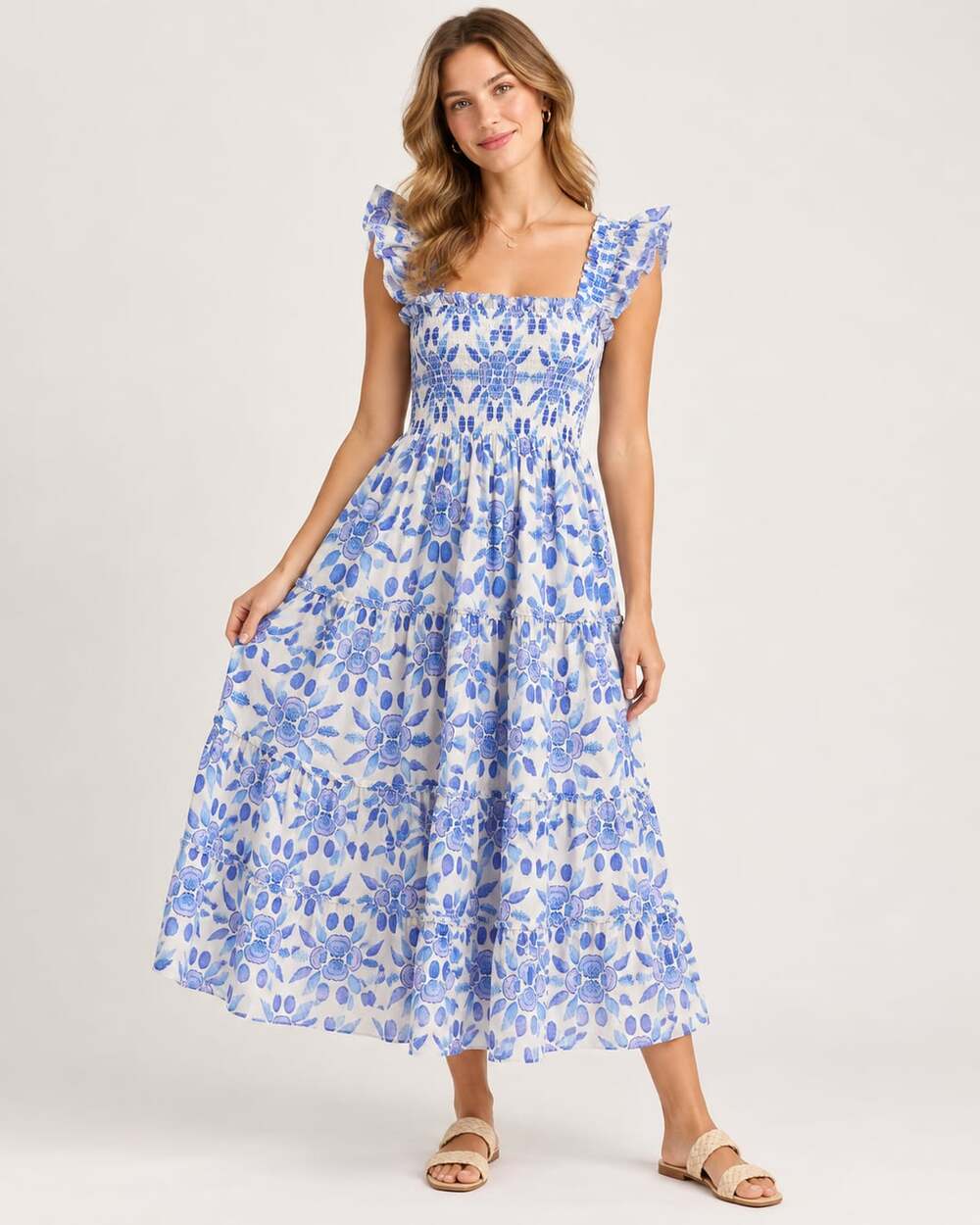 Hill House The Ellie Nap Dress Size M Blue White Floral Smocked Midi